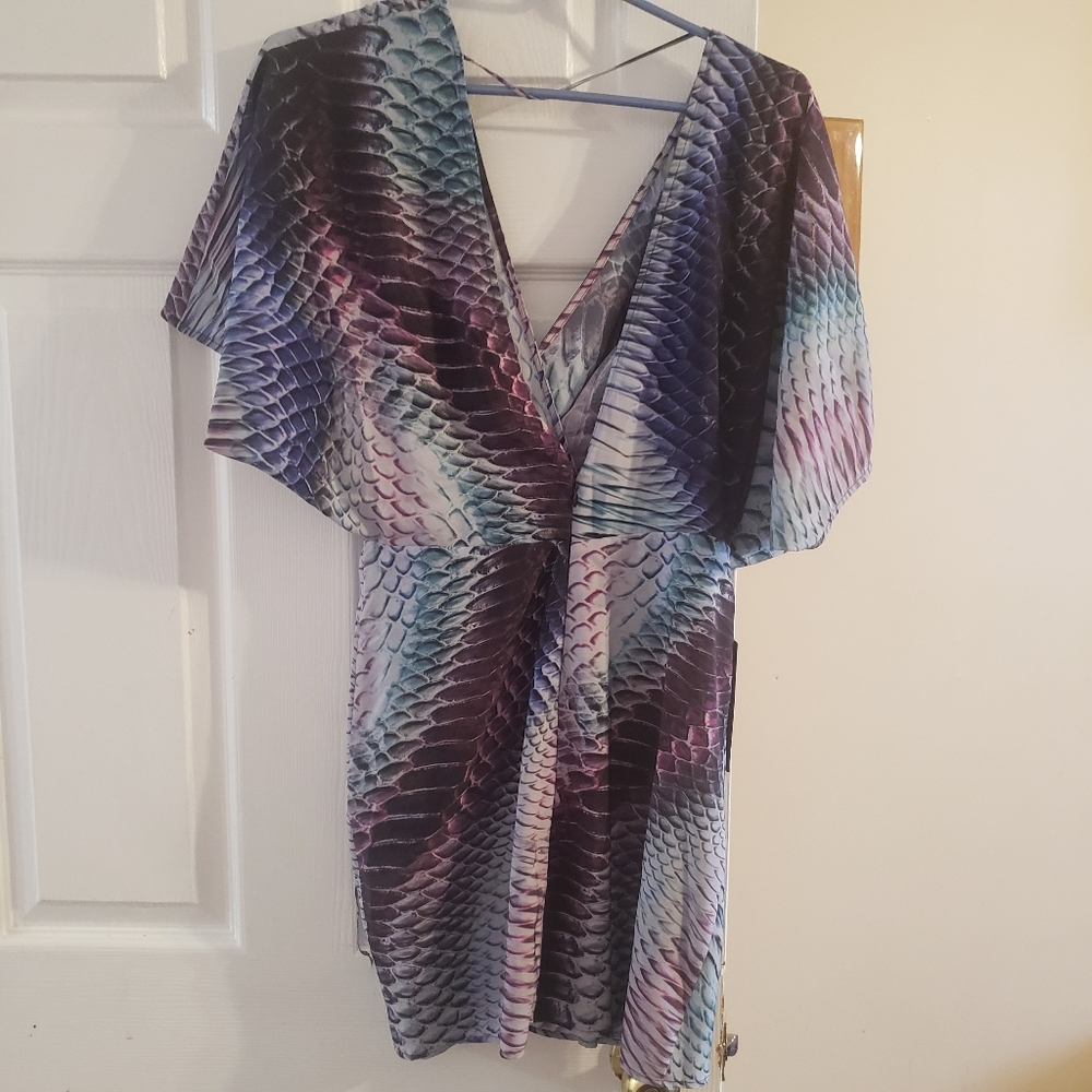 Dress - Picture 2 of 3